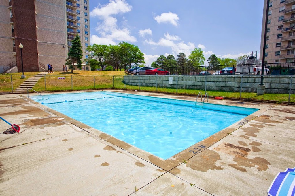 Lawrence East Apartments | 4000 Lawrence Ave E, Scarborough, ON M1E 2R3, Canada | Phone: (416) 724-4040