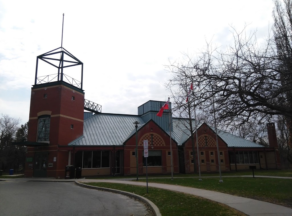 Unionville Library | 15 Library Ln, Unionville, ON L3R 5C4, Canada | Phone: (905) 513-7977