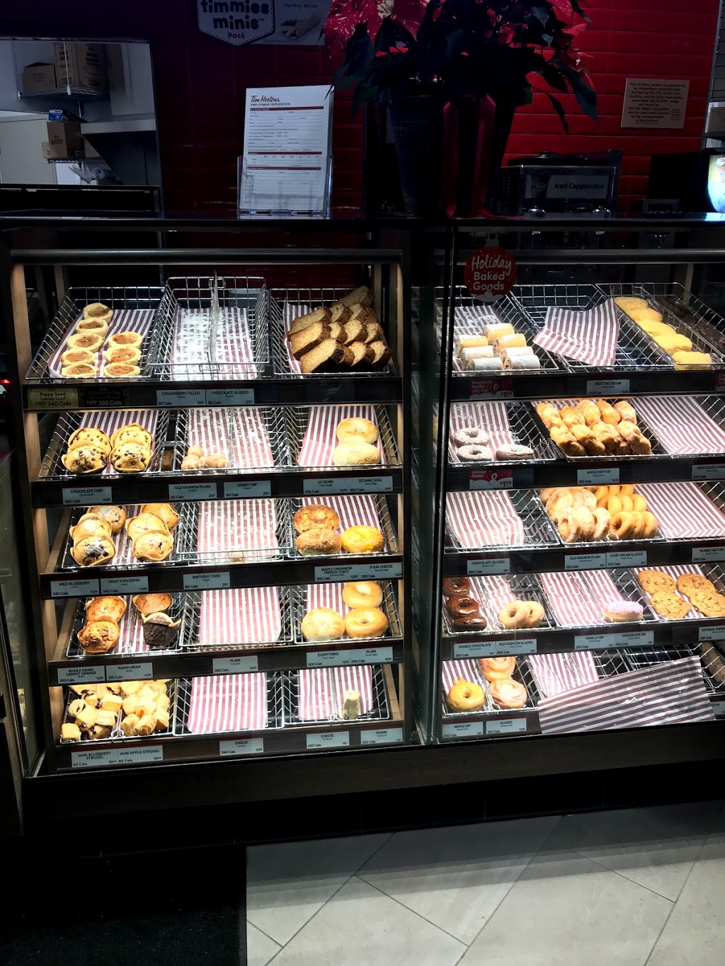 Tim Hortons | 612 Santa Maria Blvd, Milton, ON L9T 6J5, Canada | Phone: (905) 636-7500