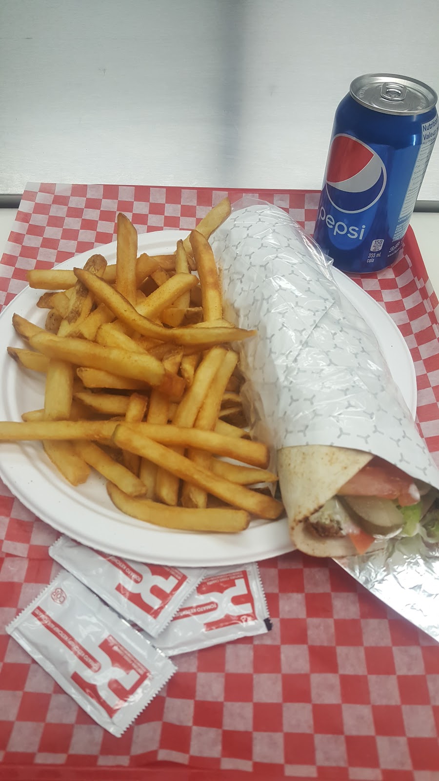 Donair & Subs Delight | 12643 153 Ave NW, Edmonton, AB T5X 5X8, Canada | Phone: (780) 457-3000