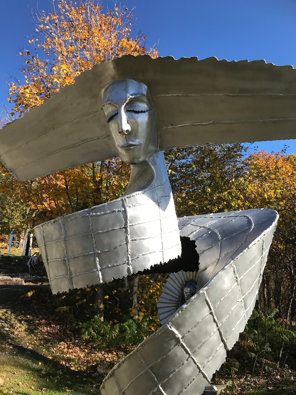 Béla Simó Studio and sculpture garden | 1375 Rte du Carr, Val-des-Monts, QC J8N 5C5, Canada | Phone: (819) 328-3380