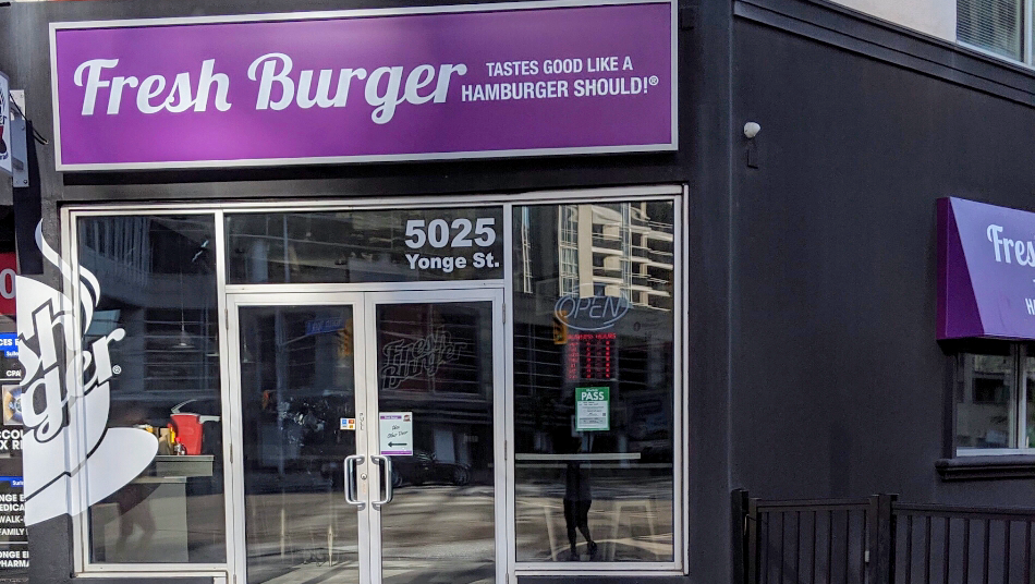 Fresh Burger Yonge | 5025 Yonge St, North York, ON M2N 5P2, Canada | Phone: (416) 901-9018