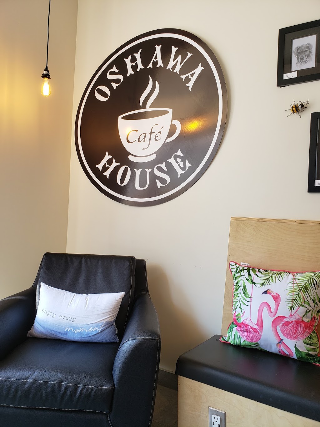Cafe Oshawa House | 62 King St W, Oshawa, ON L1H 1A6, Canada | Phone: (905) 240-7355