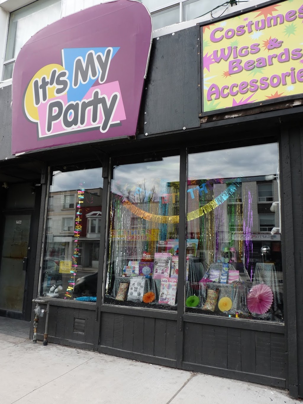 Its My Party | 2208 Danforth Ave, Toronto, ON M4C 1K3, Canada | Phone: (416) 469-2223
