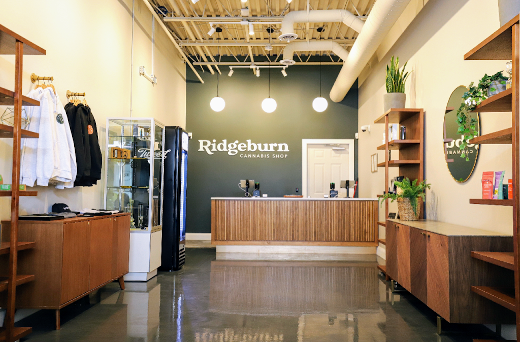 Ridgeburn Cannabis Shop | 1638 Cyrville Rd Unit 6A, Gloucester, ON K1B 3L8, Canada | Phone: (613) 425-9502