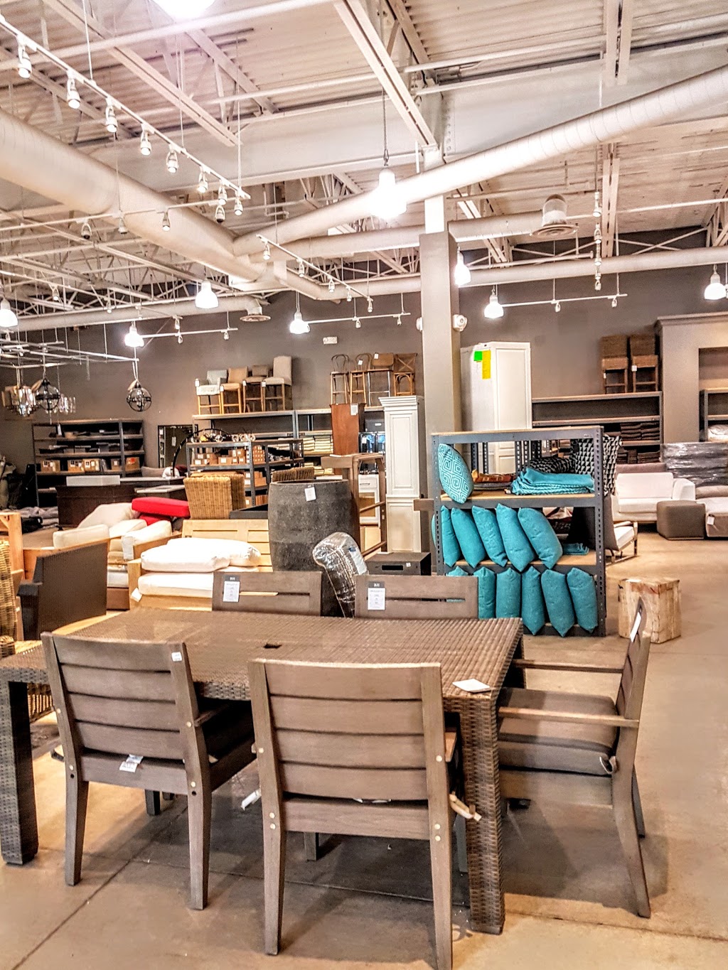 Restoration Hardware Outlet | 13850 Steeles Ave Suite 606, Halton Hills, ON L7G 0J1, Canada | Phone: (905) 636-6669