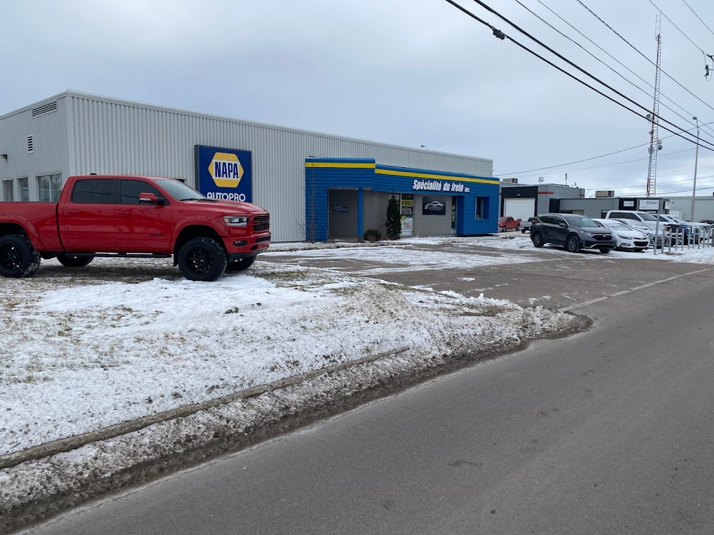 Les automobiles du lac inc. | 959 Bd Hamel, Saint-Félicien, QC G8K 2X4, Canada | Phone: (418) 679-0490