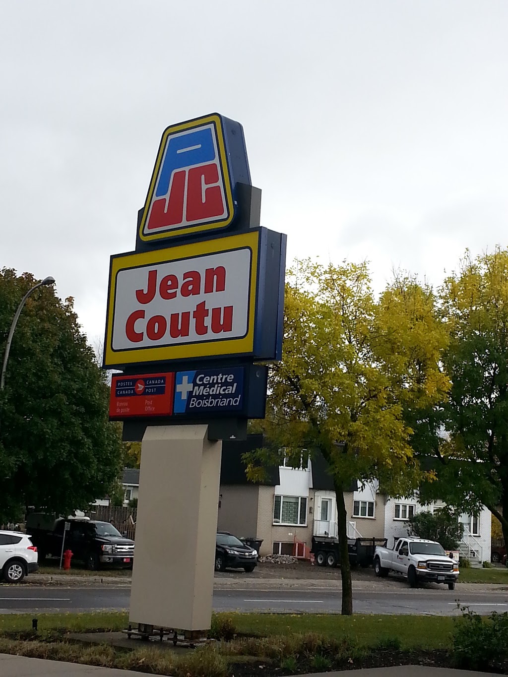 Jean Coutu Pharmacy | 875 Boulevard de la Grande-Allée, Boisbriand, QC J7G 1W6, Canada | Phone: (450) 434-4610