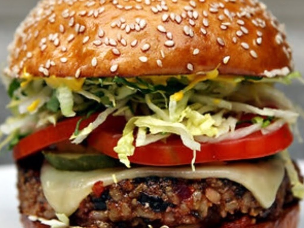 BurgerBar537 | 106 Purvis Ln, Salt Spring Island, BC V8K 2S3 Purvis Ln, Salt Spring Island, BC V8K 2S3, Canada | Phone: (250) 537-5041