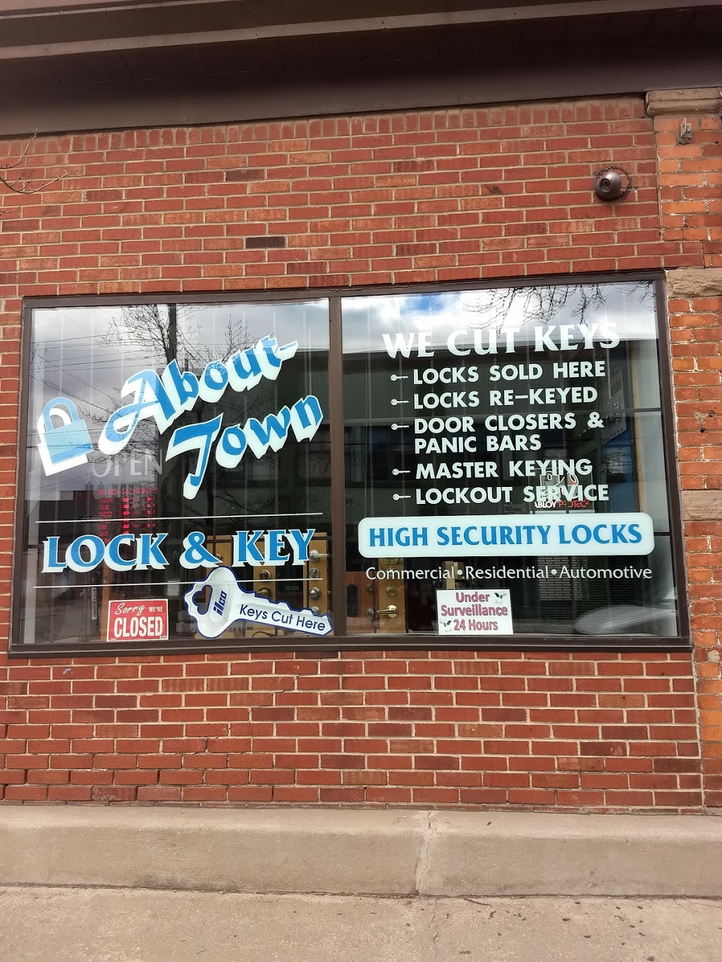 About Town Lock & Key | 393 Cannon St E, Hamilton, ON L8L 2C5, Canada | Phone: (905) 525-5564