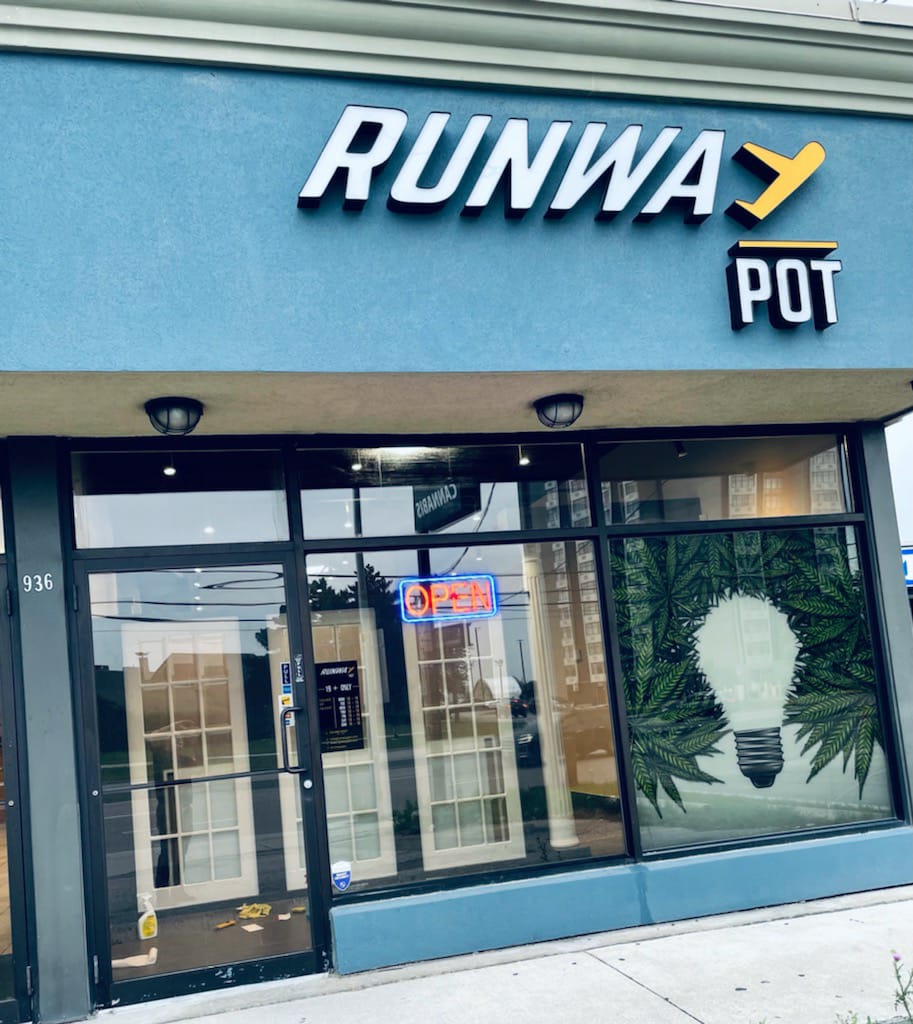 Runway Pot | 936 Dixon Rd Unit B, Etobicoke, ON M9W 1J9, Canada | Phone: (416) 929-4768