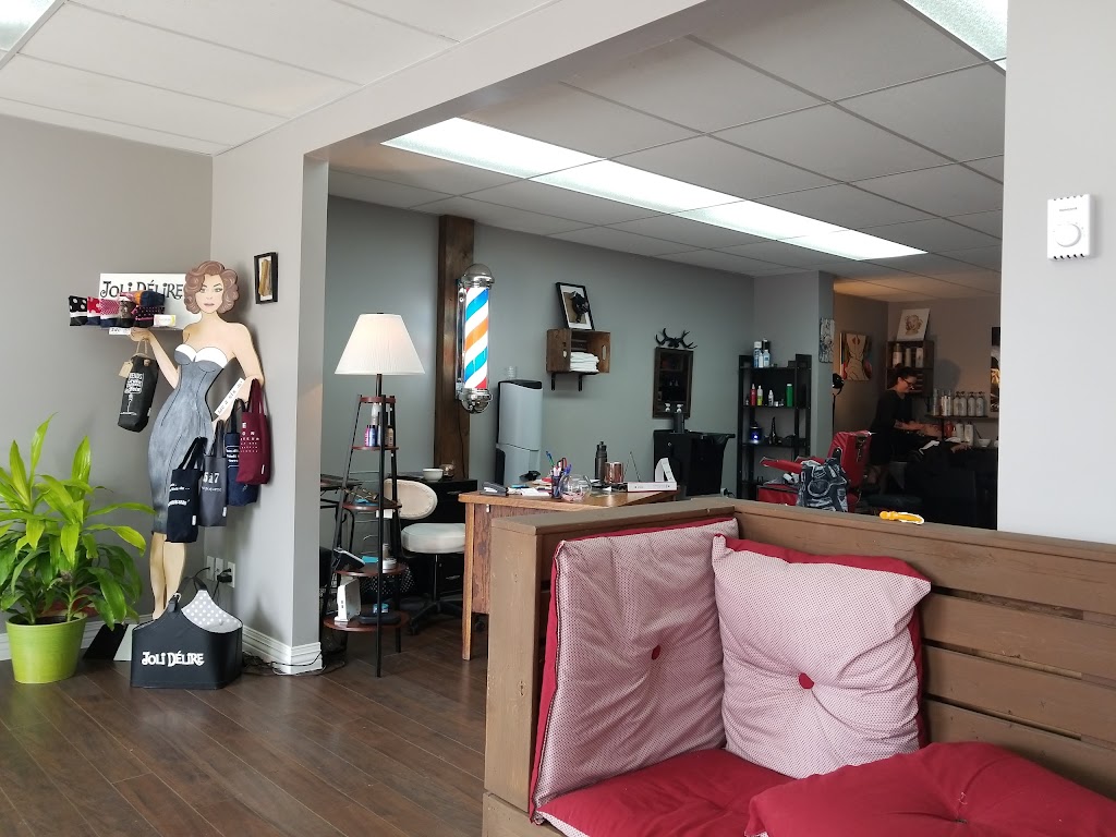 Barbe & Chignon Barbier Coiffure | 1200 Rue Chambly, Marieville, QC J3M 1H4, Canada | Phone: (450) 460-0303