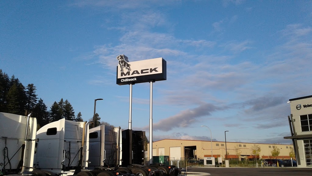 Pacific Coast Heavy Truck Group | 9758 203 St, Langley City, BC V1M 4B9, Canada | Phone: (604) 888-5577