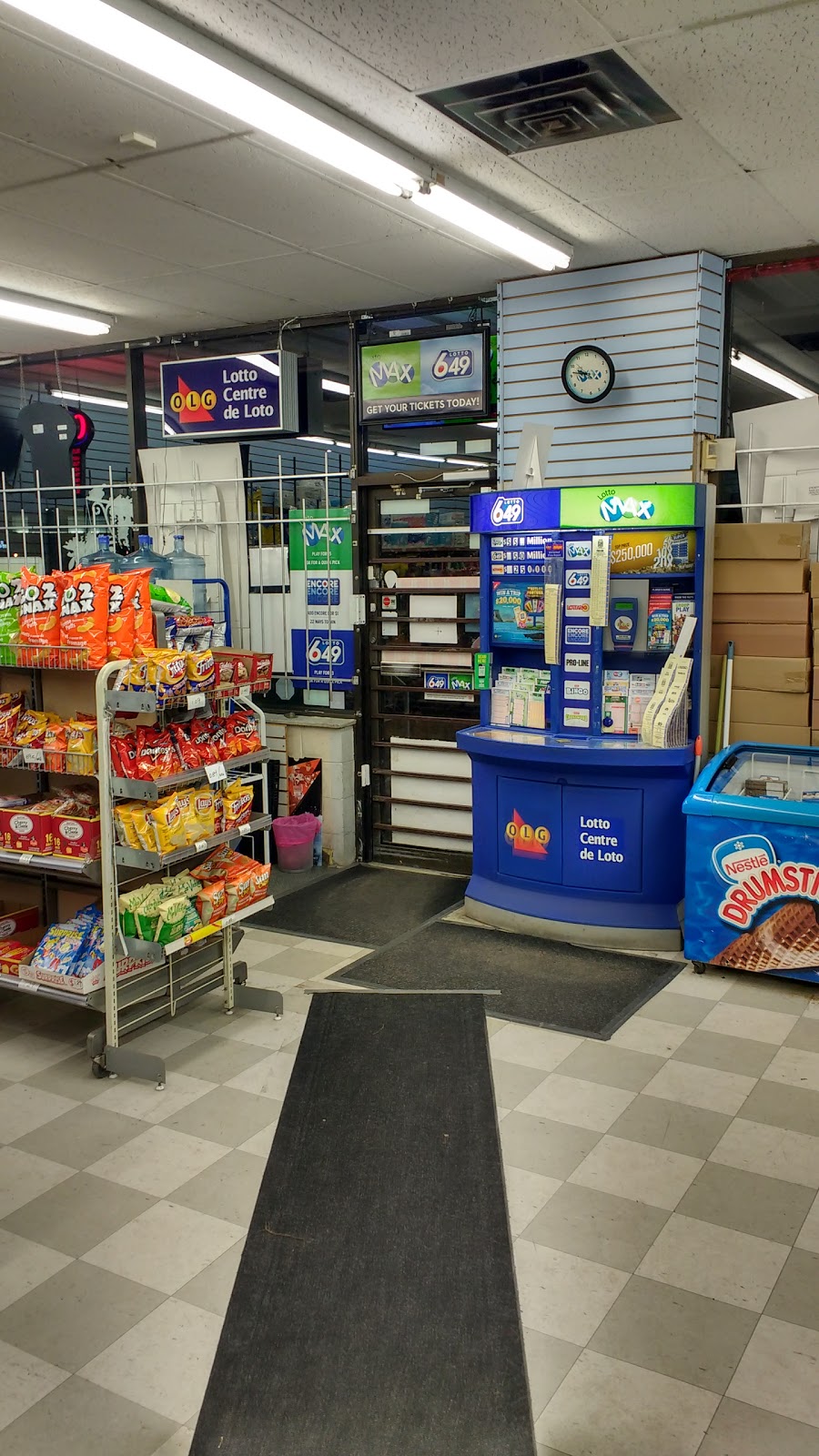 Rose City Convenience | 1175 Lauzon Rd, Windsor, ON N8S 3M9, Canada | Phone: (519) 944-8049