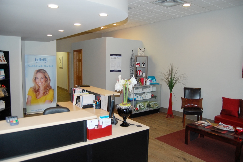 Laser Looks Inc | 245 Talbot St W, Leamington, ON N8H 1N8, Canada | Phone: (519) 324-0078