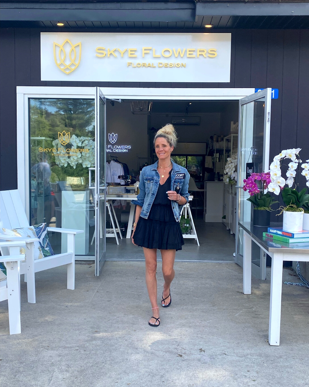 Skye Flowers | 84 Joseph St, Port Carling, ON P0B 1J0, Canada | Phone: (416) 953-6401