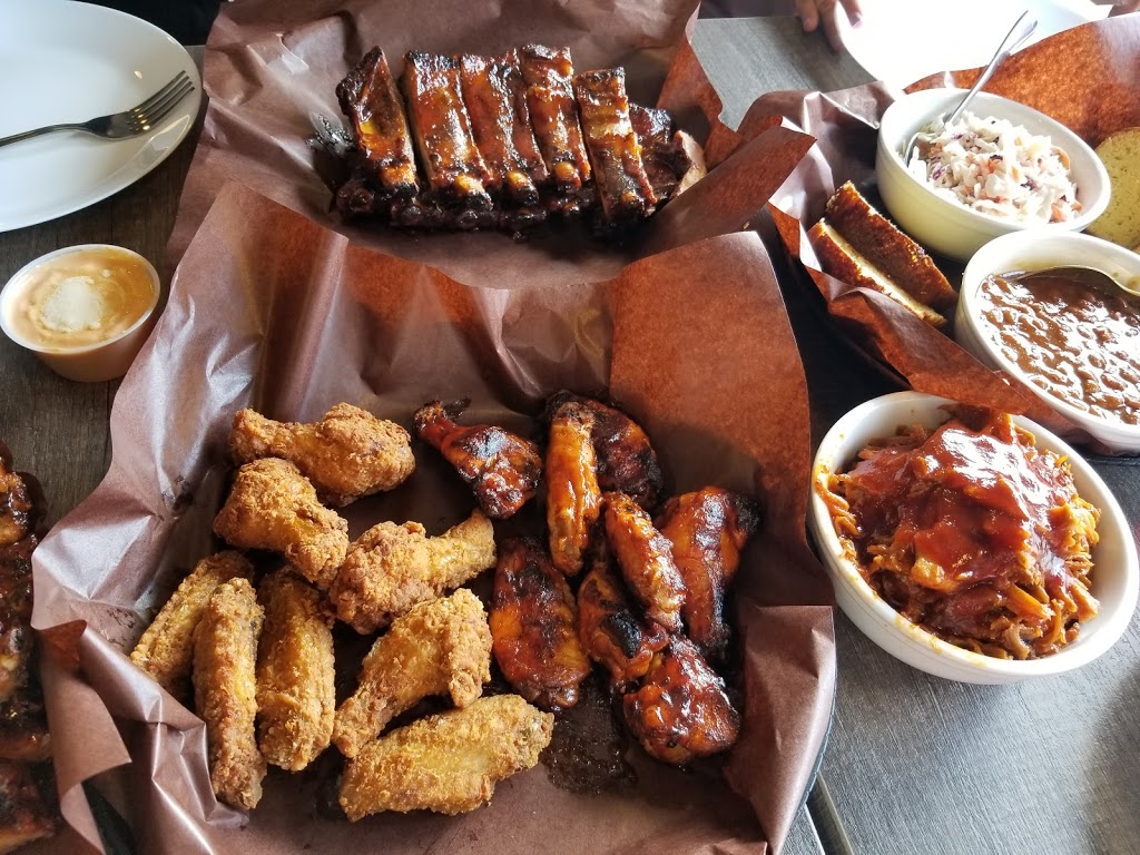 Memphis BBQ & Wicked Wings | 327 Bronte St S, Milton, ON L9T 4A4, Canada | Phone: (905) 864-7979