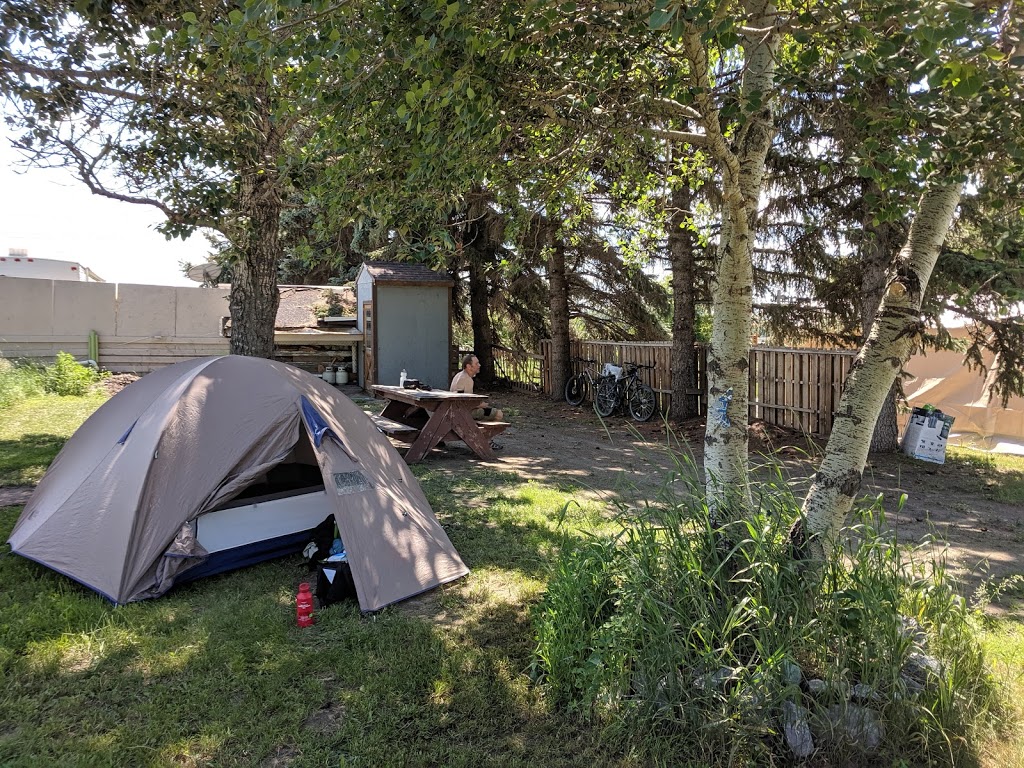 Strathmore Highway Camping | SW 16-24-24-4, Strathmore, AB T1P 1J6, Canada | Phone: (403) 934-4060