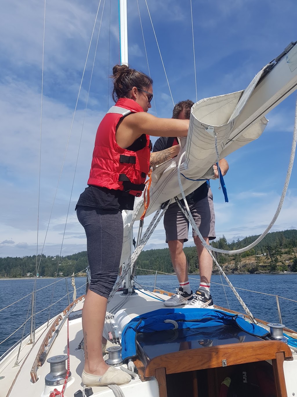 Starlight Sailing Adventures | 2098 Solent St, Sooke, BC V9Z 0Z1, Canada | Phone: (250) 415-3223