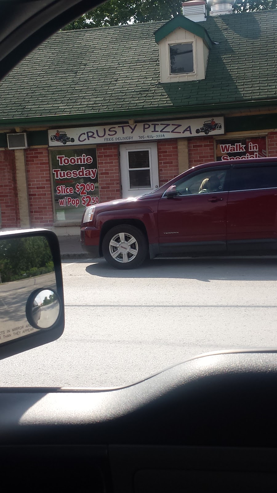 Crusty Pizza | 325 Simcoe St, Beaverton, ON L0K 1A0, Canada | Phone: (705) 426-2224