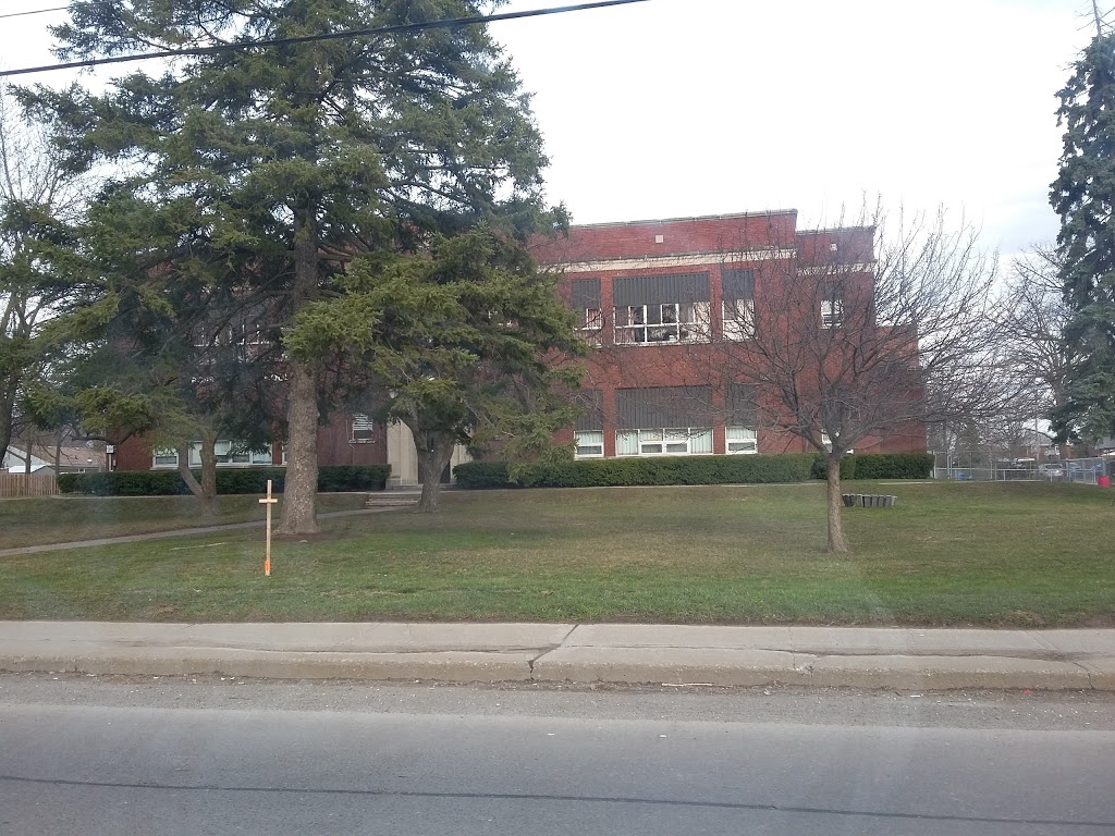 Ross Public School | 358 Niagara St, Welland, ON L3C 1K9, Canada | Phone: (905) 734-4273