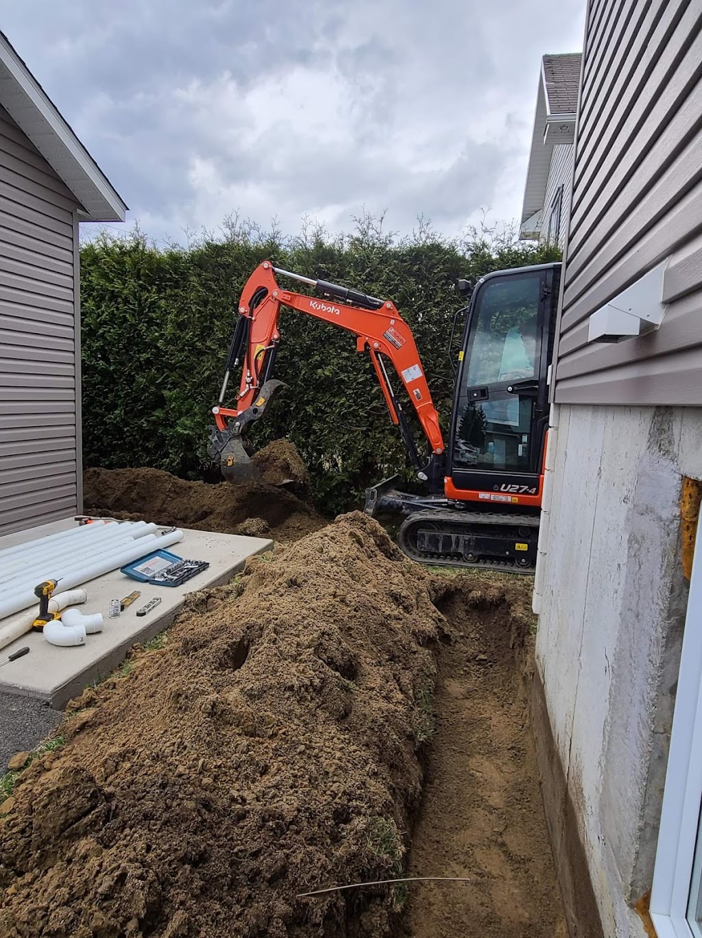 Excavation MP | 39 Rue Goupil, Sorel-Tracy, QC J3P 2X1, Canada | Phone: (450) 881-6834