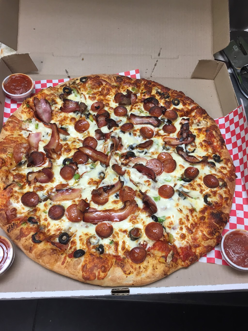 Papa pizza Cantley | 393 Montée de la Source, Cantley, QC J8V 0J2, Canada | Phone: (819) 607-1717