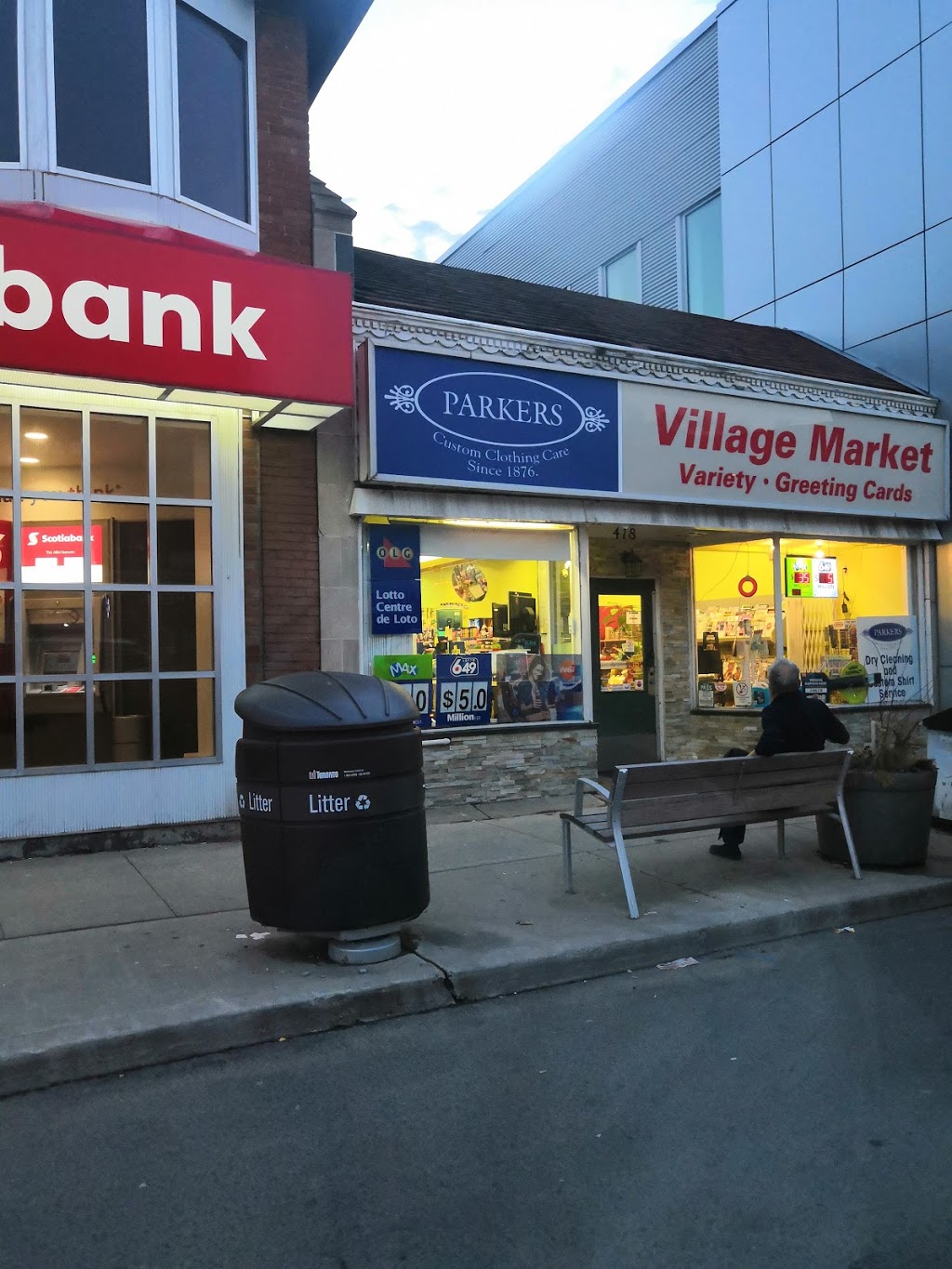 Village Market Variety | 418 Spadina Rd, Toronto, ON M5P 2W4, Canada