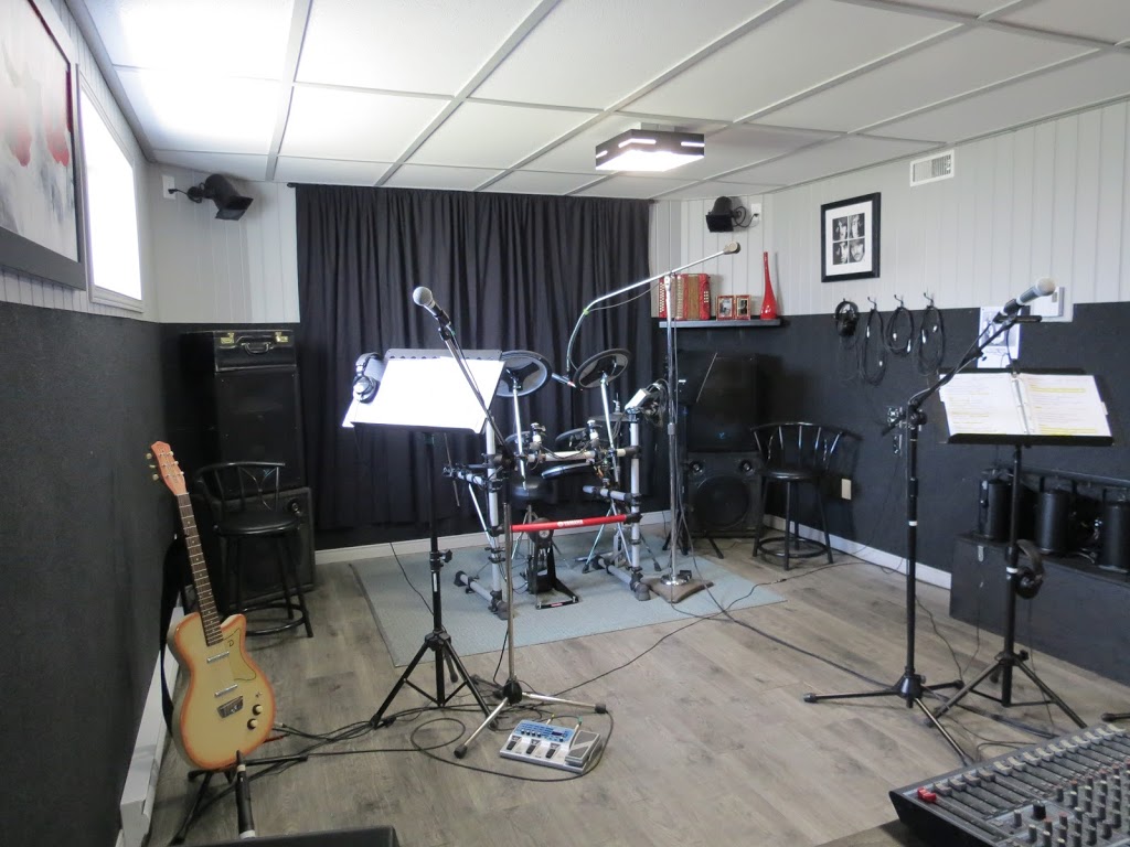 Studio Musique édition (Martial DeBlois) | 117 Rue Bissonnette, Sainte-Claire, QC G0R 2V0, Canada | Phone: (418) 883-4553