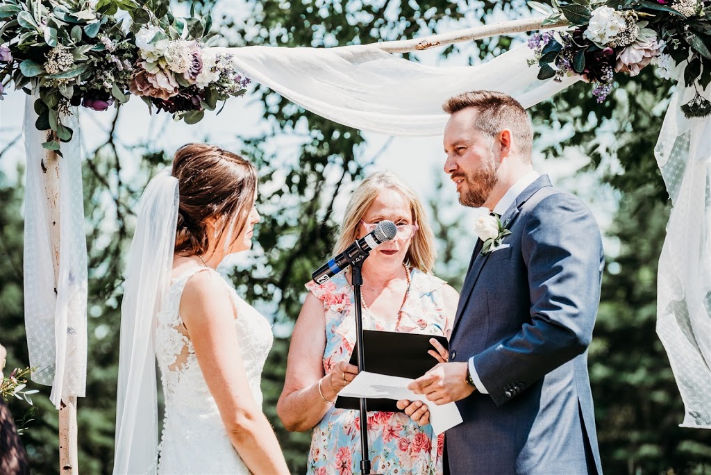 Danielle Thomas Marriage Officiant in Renfrew County | 8 Harry Gervais Straat, Westmeath, ON K0J 2L0, Canada | Phone: (613) 635-1485