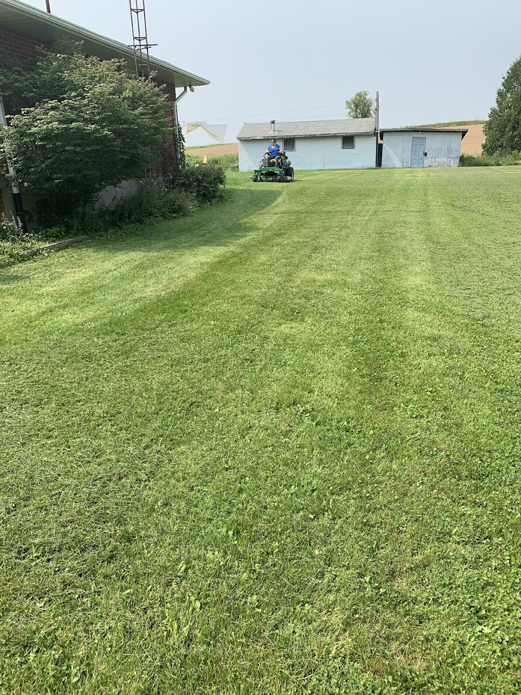 Little’s Lawn Care | 132 Stephen Dr, Bolton, ON L7E 4Y1, Canada | Phone: (416) 951-8209