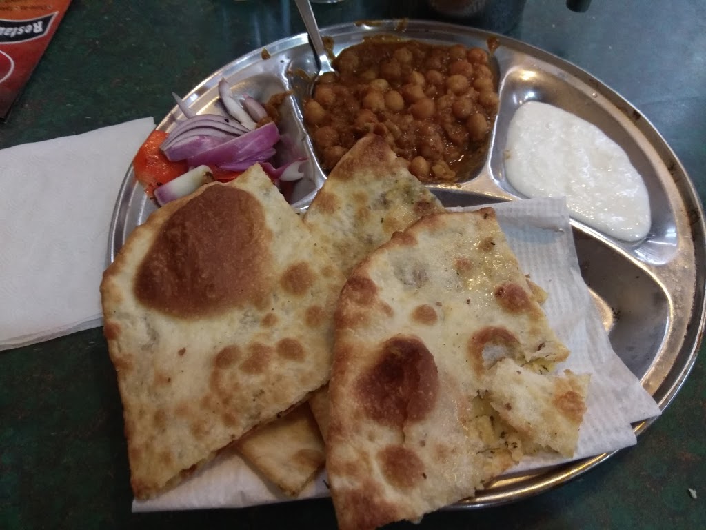 Village Of India Sweets & Restaurant | 114 Kennedy Rd S, Brampton, ON L6W 3E7, Canada | Phone: (905) 450-3333