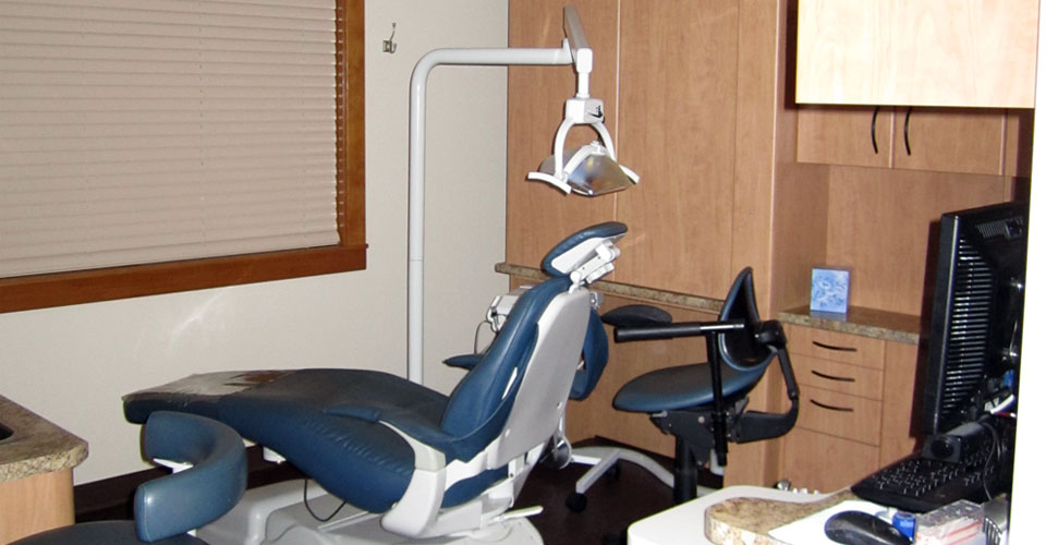 Avonlea Dental Clinic | 5287 Rutherford Rd, Nanaimo, BC V9T 5N9, Canada | Phone: (250) 756-1441