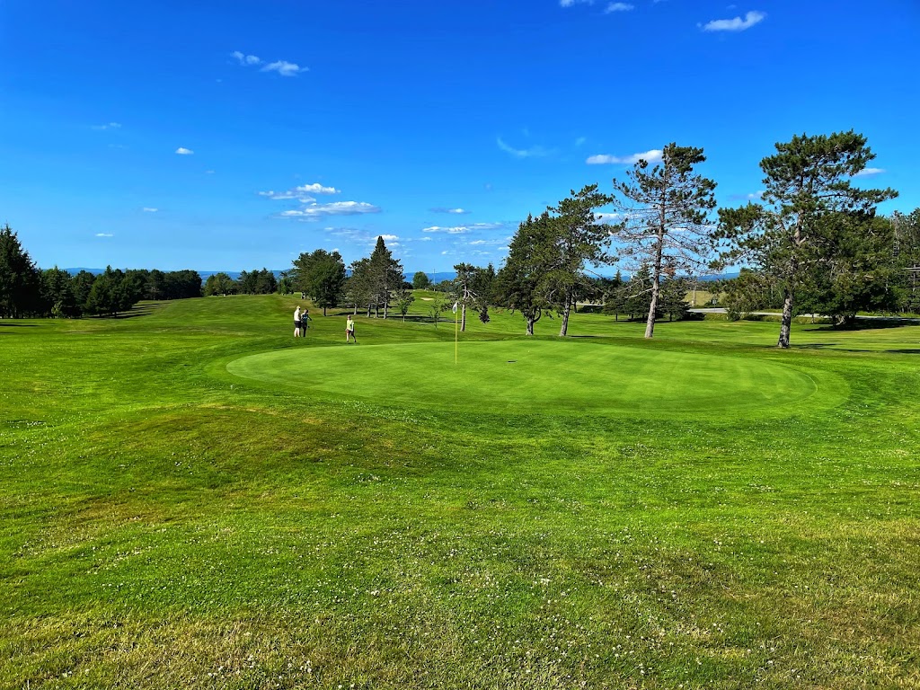 Dufferin Heights Golf Club | 4115 QC-143, Stanstead, QC J0B 3E0, Canada | Phone: (819) 876-2113