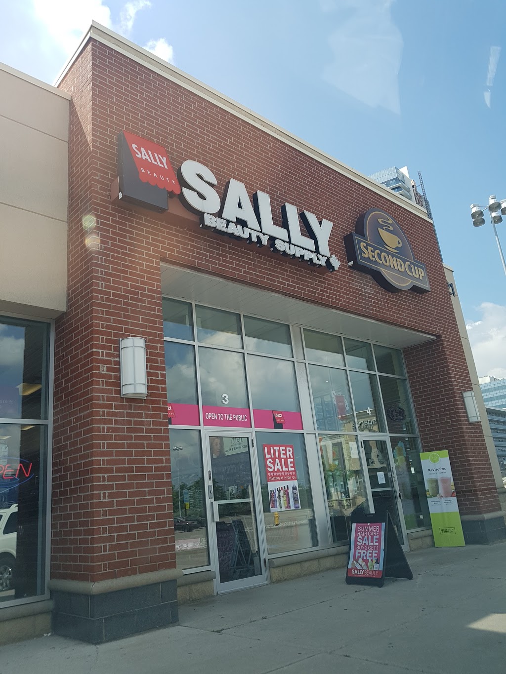 Sally Beauty | 21 Famous Ave #3, Woodbridge, ON L4L 0B6, Canada | Phone: (905) 265-1296