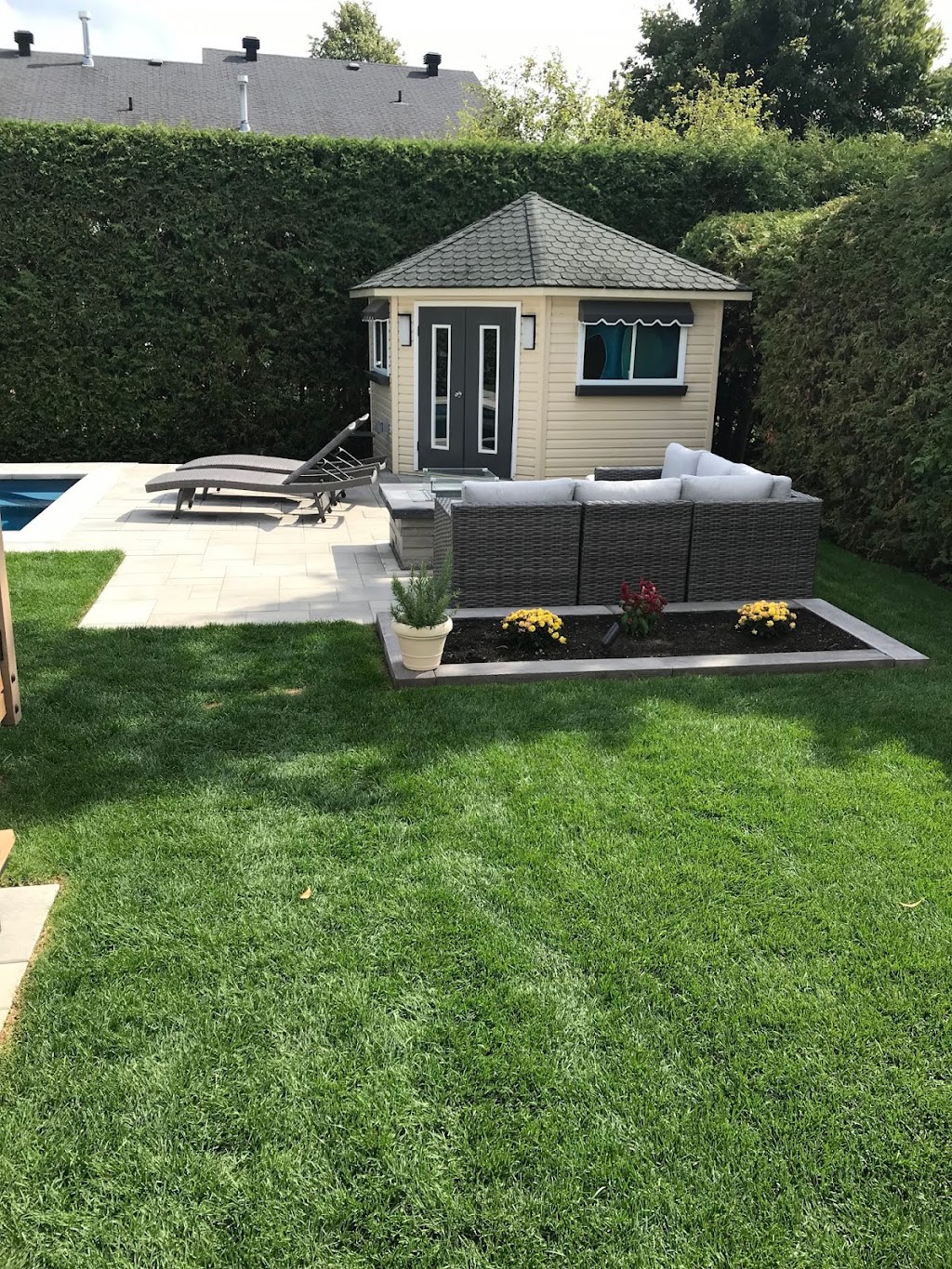 Clean Cut Lawn & Lot Maintenance | 5891 Flewellyn Rd, Stittsville, ON K2S 1B6, Canada | Phone: (613) 836-6324