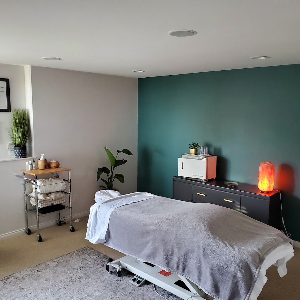 Union Bay Massage Therapy | 5001 Spence Rd, Courtenay, BC V9N 9S1, Canada | Phone: (250) 898-7717