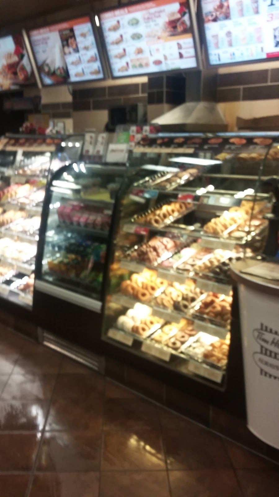 Tim Hortons | 3955 17 Ave SW, Calgary, AB T3E 0C3, Canada | Phone: (403) 249-8839