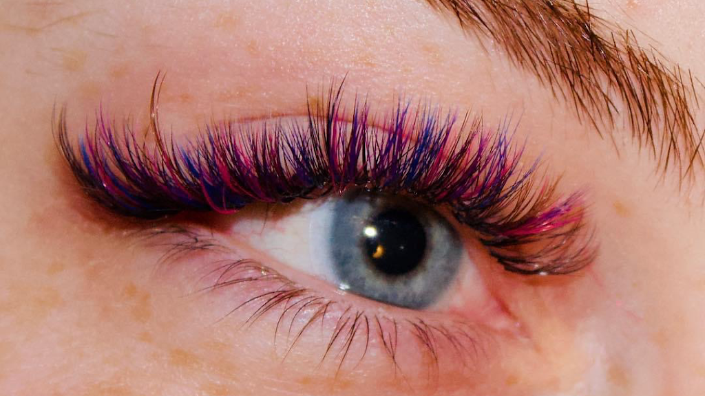 Lash Up Boo | 2 Palisades St, Blackfalds, AB T4M 0G9, Canada | Phone: (587) 566-6856