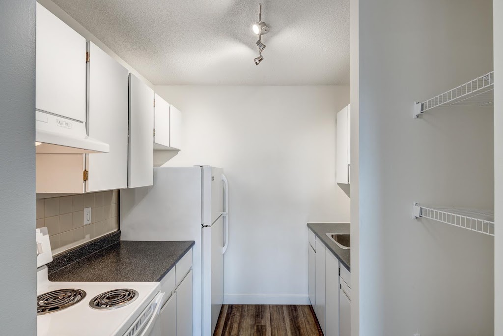 Riverbend Village Apartments | 5423 57 St, Red Deer, AB T4N 2K8, Canada | Phone: (403) 309-7817