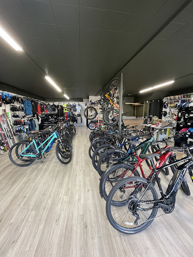 Vertige Vélo Ski - Drummondville | 2180 Bd Mercure, Drummondville, QC J2B 3R3, Canada | Phone: (819) 857-0832