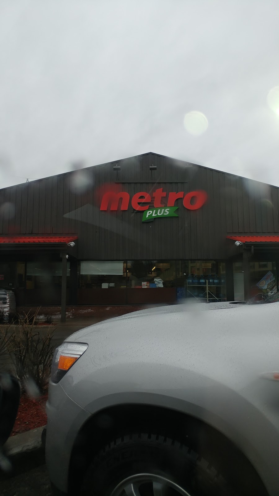 Metro Plus Ste-Adèle | 555 Boulevard de Sainte-Adèle, Sainte-Adèle, QC J8B 1A7, Canada | Phone: (450) 229-2345