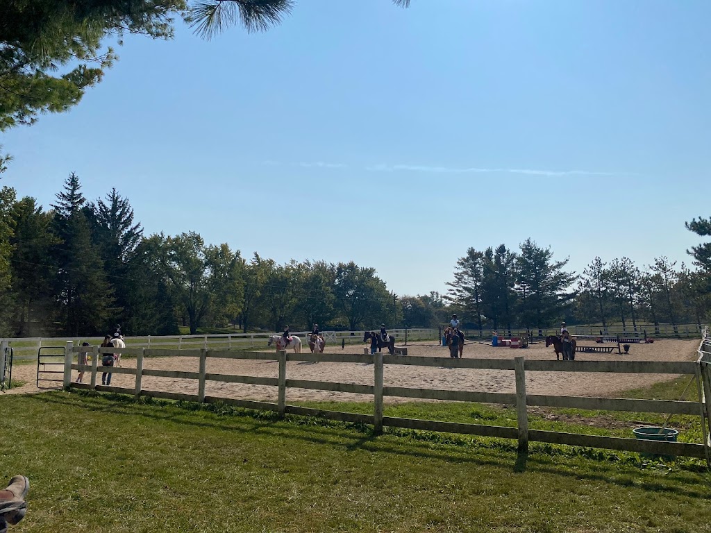 Hunter Green Equestrian Centre | 14145 8 Line, Georgetown, ON L7G 4S4, Canada | Phone: (905) 749-4432