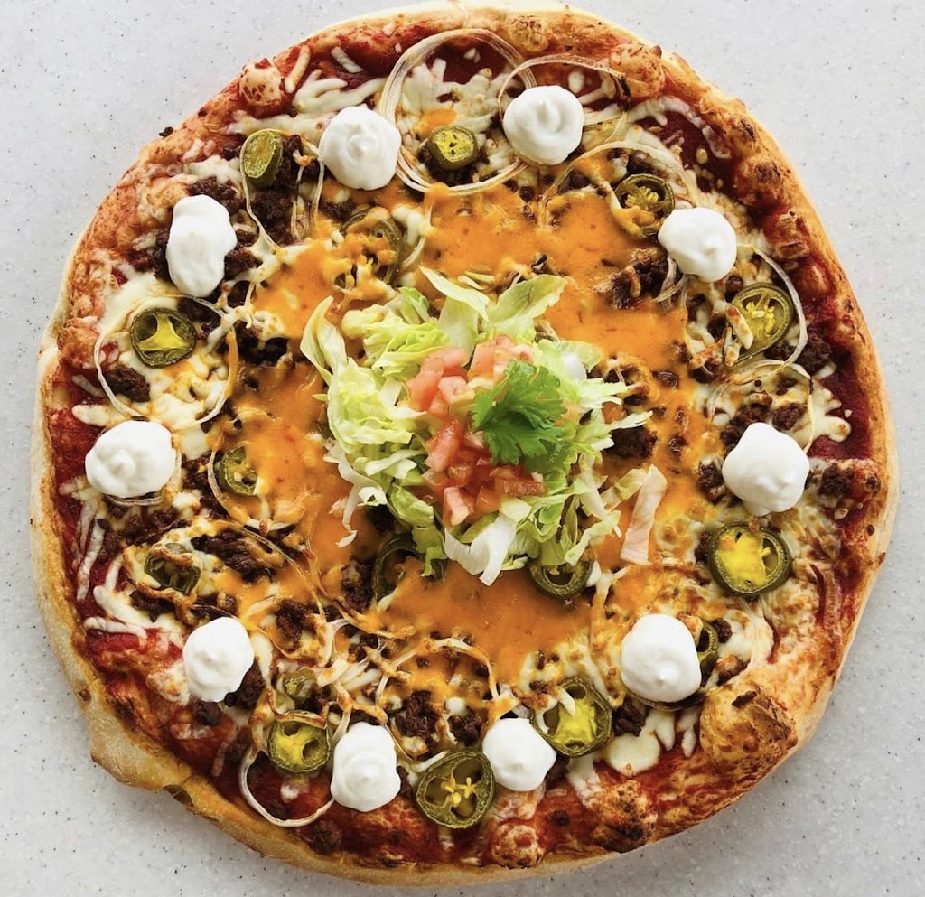 Rustic Pizza | 102 Main St, Sauble Beach, ON N0H 2G0, Canada | Phone: (519) 422-0011