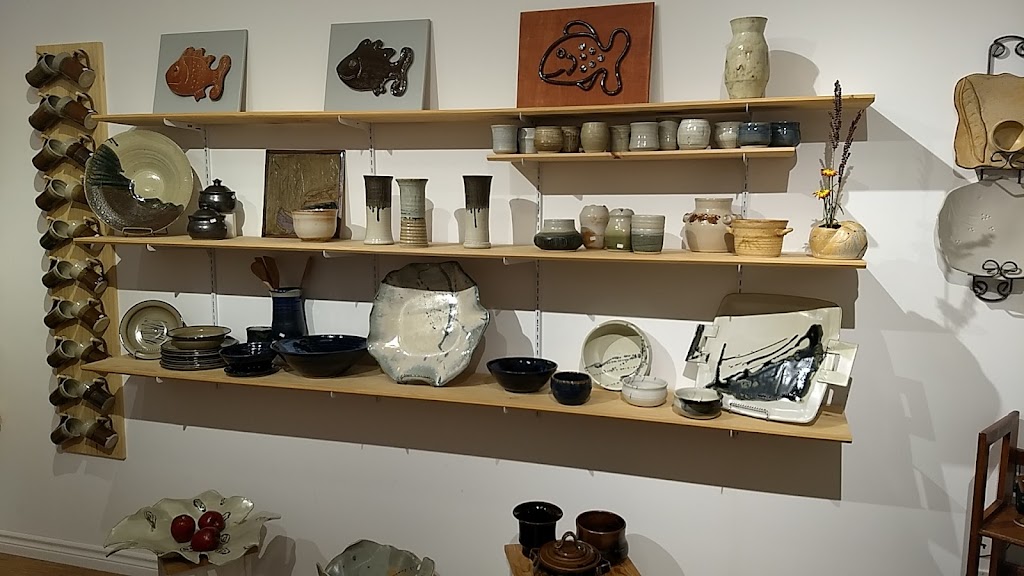 Petras Pottery | 647 Skyline Dr, Katrine, ON P0A 1L0, Canada | Phone: (705) 380-0345