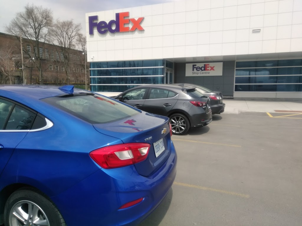 FedEx Ship Centre | 475 Commissioners St, Toronto, ON M4M 1A5, Canada | Phone: (800) 463-3339