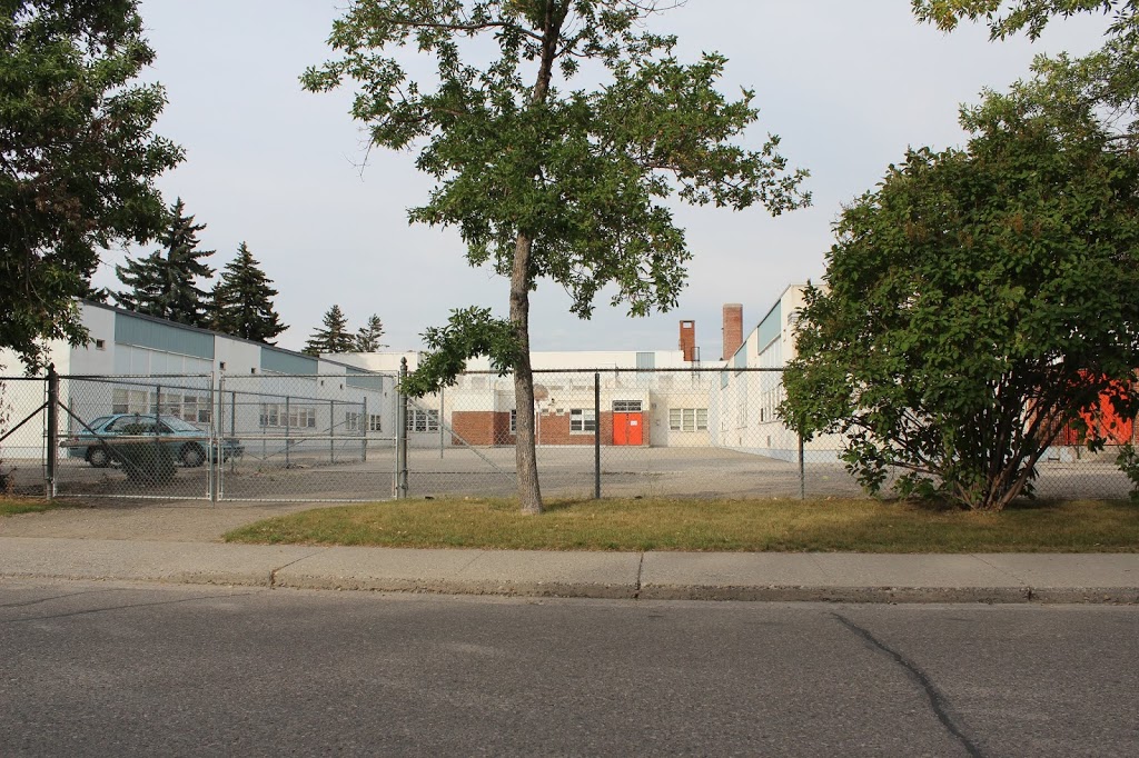 Westmount Charter Elementary School | 728 32 St NW, Calgary, AB T2N 2V9, Canada | Phone: (403) 217-0426