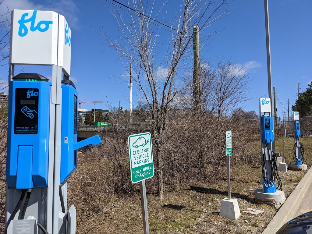 Flo Charging Station | 1974 Major MacKenzie Dr W, Maple, ON L6A 1P9, Canada | Phone: (844) 825-3356