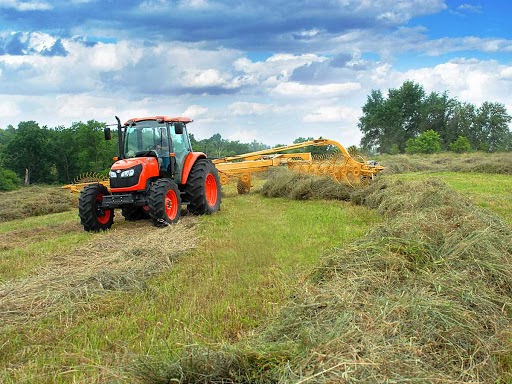 Earth Power Tractors and Equipment Inc. | 206005 Hwy #26 West, Box 3394, Meaford, ON N4L 1A5, Canada | Phone: (519) 538-1660