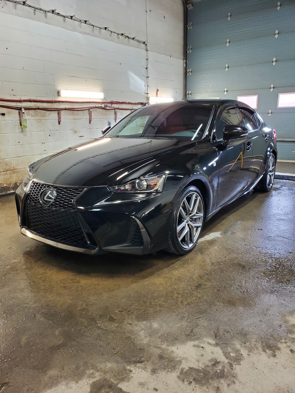 Lave-Auto X-FORCE ESTHÉTIQUES AUTOMOBILE | 3125 Rue Bernard-Pilon, Saint-Mathieu-de-Beloeil, QC J3G 4S5, Canada | Phone: (514) 926-8632